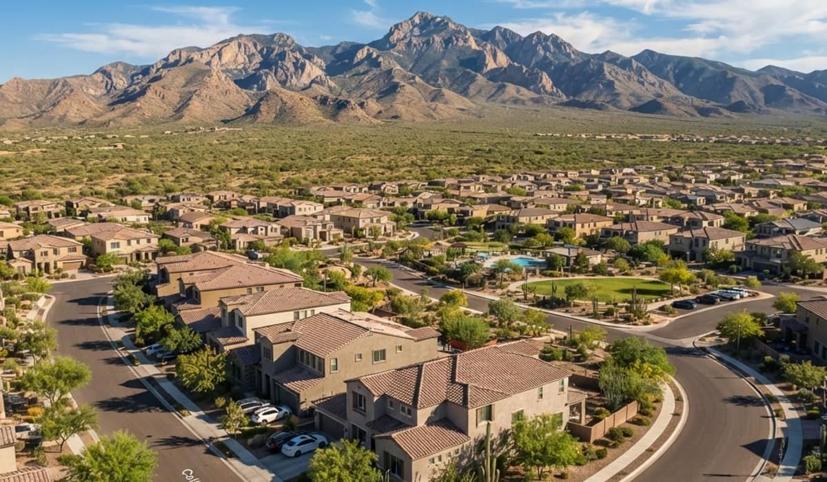 Sahuarita, Arizona homes with desert landscaping and the Santa Rita Mountains beyond